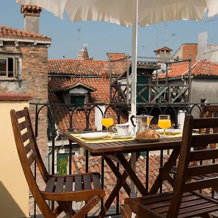 Rialto Apartment